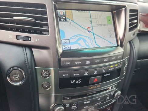 Used 2011 Lexus LX 570 4WD w/ Luxury Pkg image 33