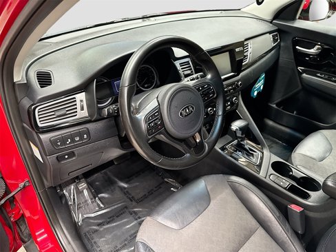 Used 2018 Kia Niro EX image 9