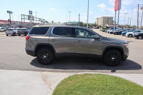 Used 2019 GMC Acadia SLT image 13