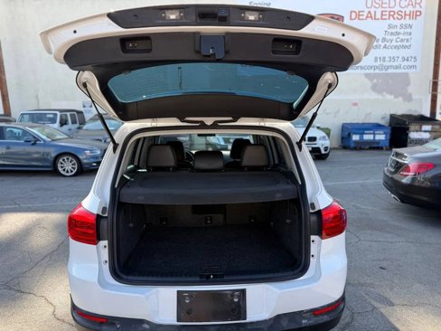 Used 2014 Volkswagen Tiguan SE image 20