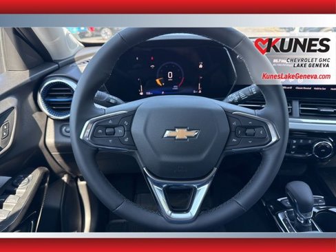 New 2025 Chevrolet Trax LT w/ Driver Confidence Package image 39