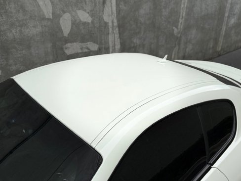 Used 2014 Maserati GranTurismo Sport image 11