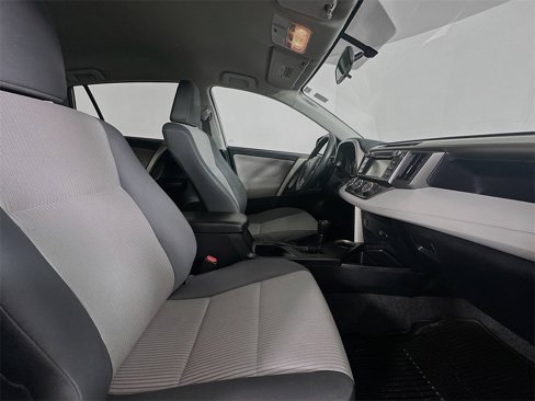 Used 2015 Toyota RAV4 LE image 25