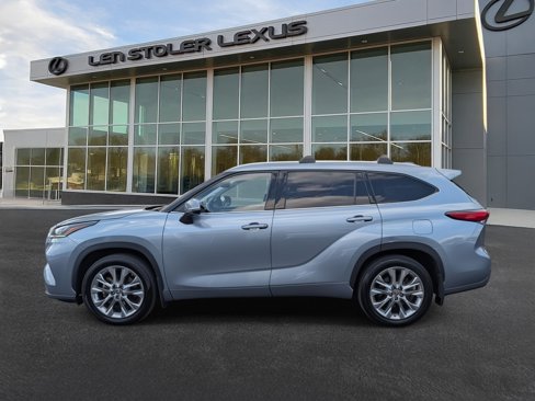 Used 2021 Toyota Highlander Limited image 7