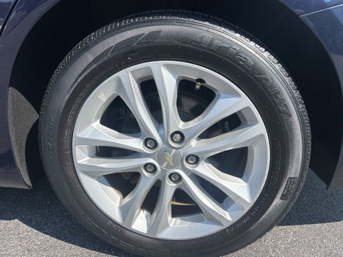 Used 2016 Chevrolet Malibu LT image 14