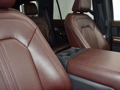 Used 2023 Ford Expedition Limited image 26