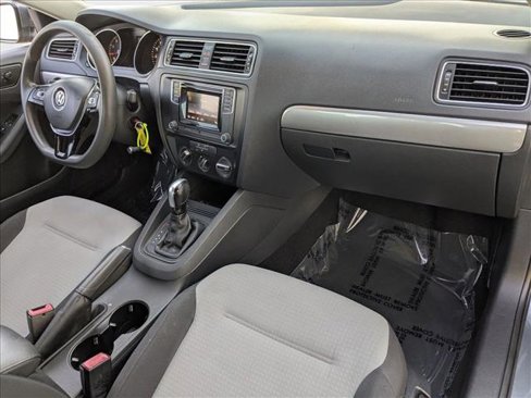 Used 2017 Volkswagen Jetta S image 21