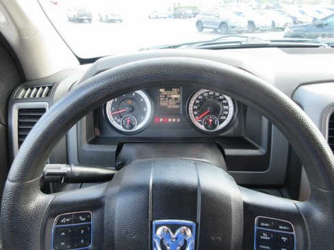 Used 2015 RAM 1500 Express image 22