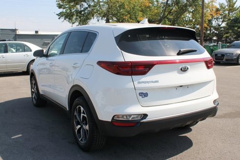 Used 2020 Kia Sportage LX image 41