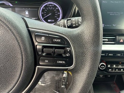 Used 2022 Kia Niro LX image 26
