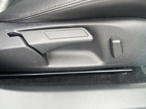 Used 2012 Volkswagen GTI 4-Door image 38