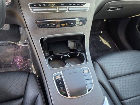 Used 2022 Mercedes-Benz GLC 300 4MATIC image 31
