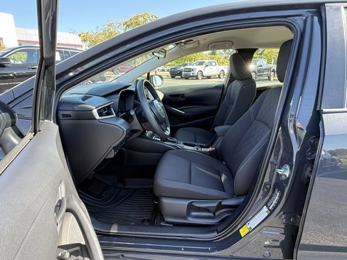 Used 2023 Toyota Corolla LE image 14