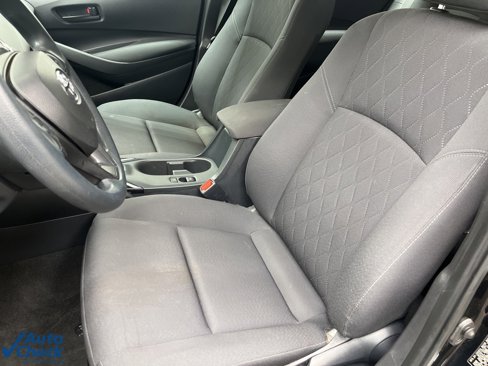 Used 2023 Toyota Corolla LE image 18