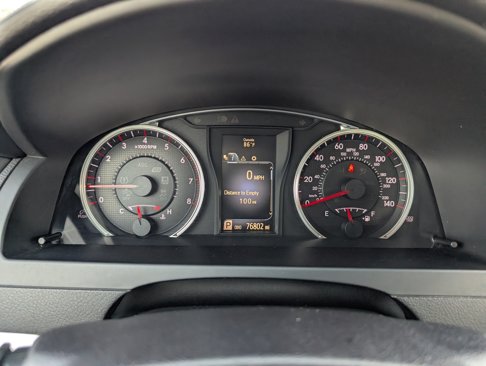 Used 2017 Toyota Camry SE image 13
