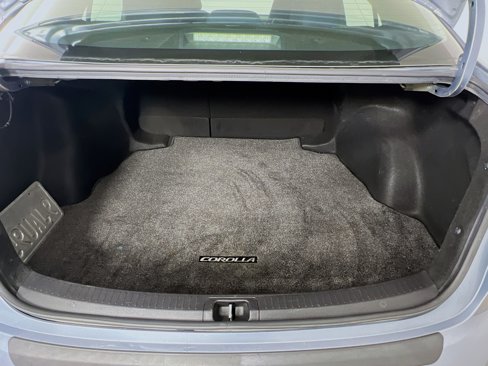 Used 2020 Toyota Corolla LE w/ Carpet Mat Package (TMS) image 24