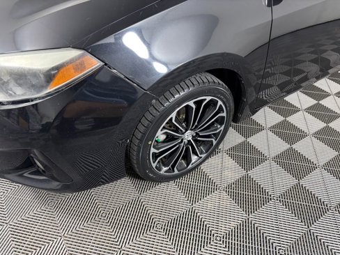 Used 2015 Toyota Corolla S image 9