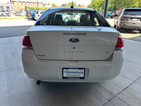 Used 2009 Ford Focus SE image 6