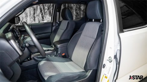 Used 2021 Toyota Tacoma TRD Sport image 2