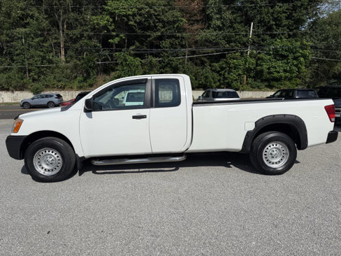 Used 2008 Nissan Titan XE image 4