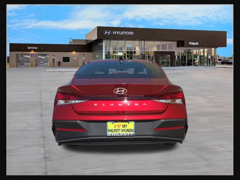 New 2025 Hyundai Elantra SE image 6