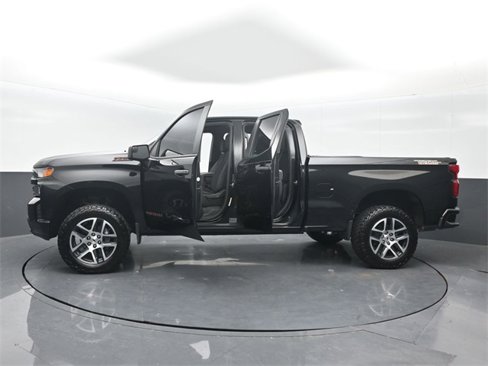 Used 2019 Chevrolet Silverado 1500 Custom Trail Boss w/ Custom Convenience Package image 28