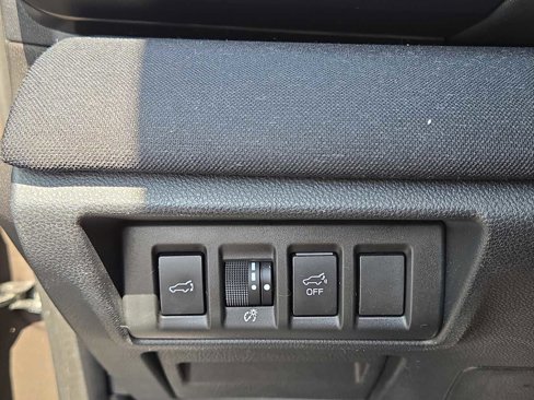 Used 2022 Subaru Outback Premium image 22