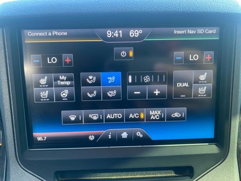 Used 2015 Ford F350 Platinum w/ Platinum Package image 21