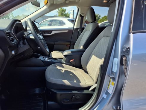 Used 2022 Ford Escape SE image 11