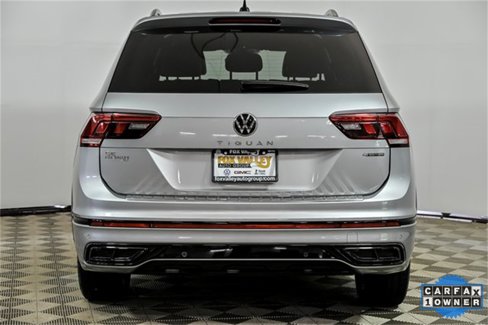 Used 2022 Volkswagen Tiguan SE R-Line image 6