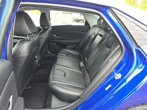 Used 2024 Hyundai Elantra Limited image 30
