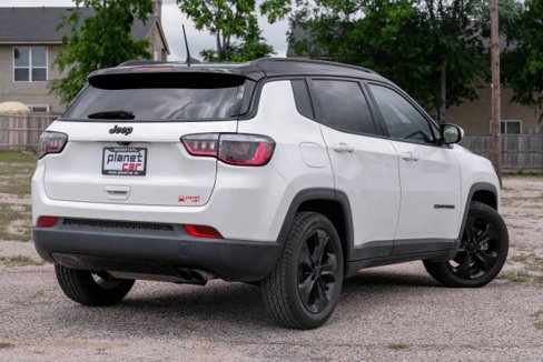 Used 2019 Jeep Compass Latitude image 10