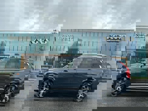 Certified 2024 Volvo XC90 B5 Plus w/ Protection Package Premier image 1