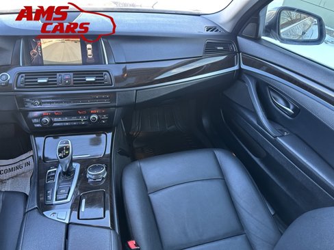 Used 2016 BMW 535i xDrive Sedan w/ Driver Assistance Package image 10