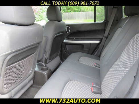 Used 2008 Chevrolet HHR LS image 9