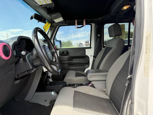 Used 2008 Jeep Wrangler X image 16