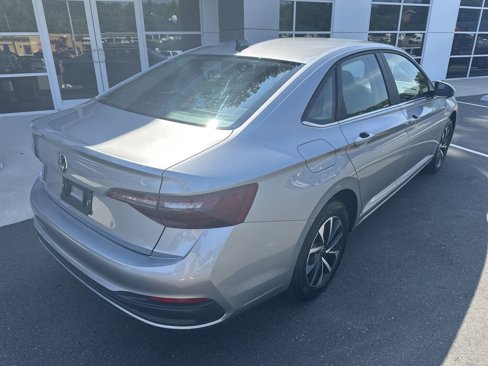Used 2024 Volkswagen Jetta S image 8