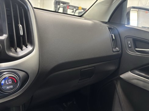 Used 2020 Chevrolet Colorado ZR2 w/ Colorado ZR2 Bison Edition image 24