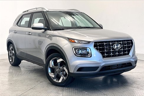 Certified 2023 Hyundai Venue SEL image 11