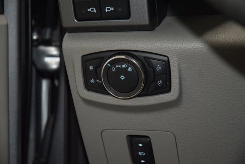 Used 2020 Ford F250 XLT w/ XLT Premium Package image 29