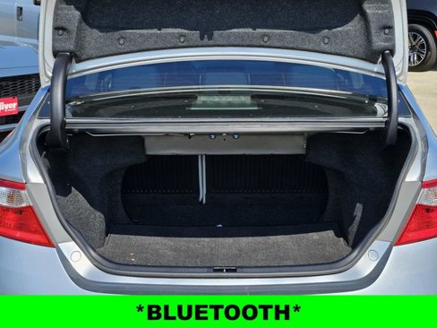 Used 2017 Toyota Camry XLE image 9
