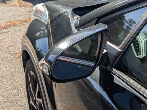 Used 2019 Toyota C-HR Limited image 20