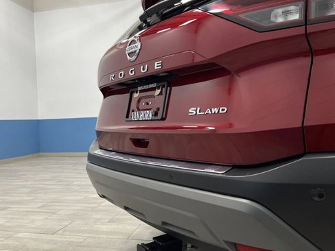 Used 2021 Nissan Rogue SL image 34