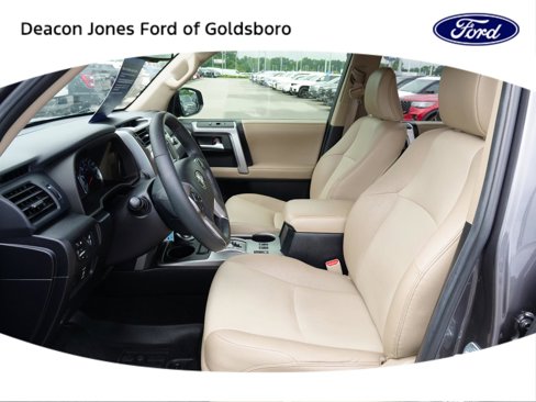 Used 2018 Toyota 4Runner 4WD image 14