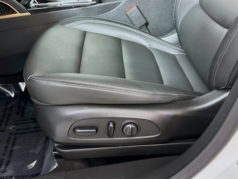 Used 2023 Chevrolet TrailBlazer ACTIV w/ Convenience Package image 18