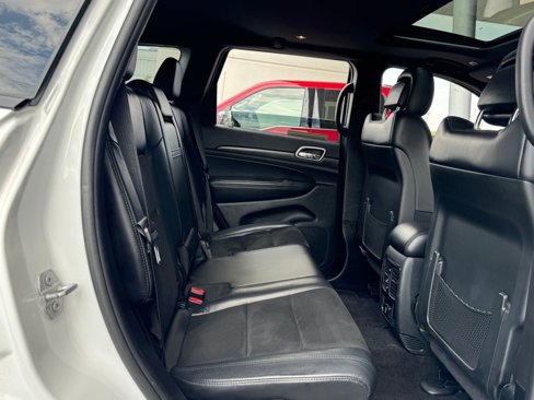 Used 2018 Jeep Grand Cherokee Altitude image 26