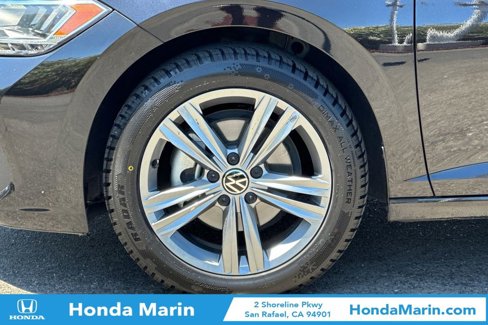 Used 2024 Volkswagen Jetta SE image 32