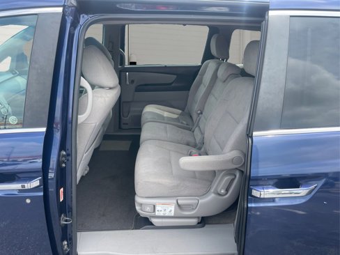 Used 2016 Honda Odyssey SE image 10