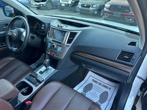 Used 2013 Subaru Outback 2.5i Limited image 43
