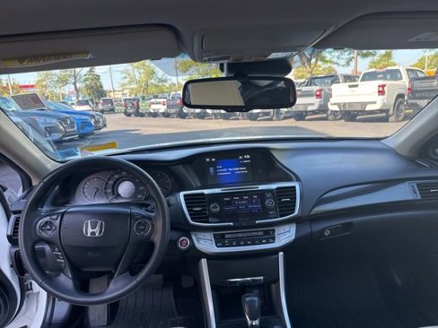 Used 2015 Honda Accord EX-L image 19